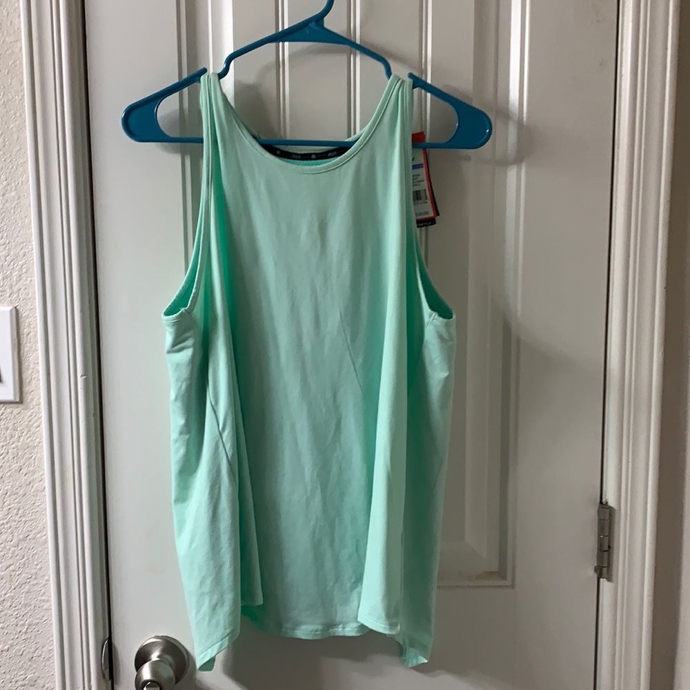 Womens breathable workout tee